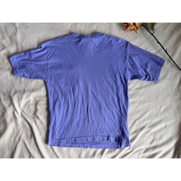 Vintage Paris Sports Club Purple Pocket T-shirt Maurices Size S - Picture 6 of 6
